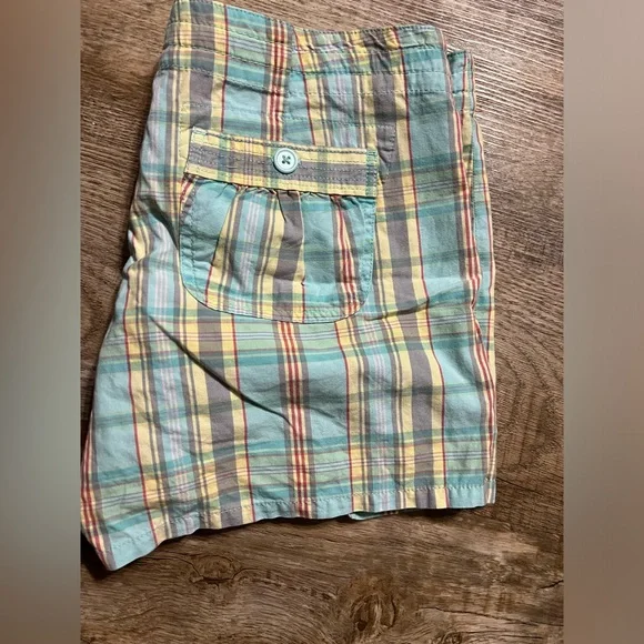 🌸😊🩳Gap Women's multi Shorts size 8 - Picture 5 of 5